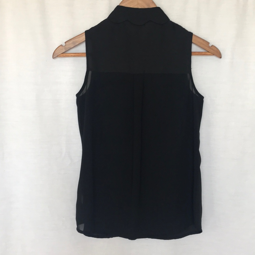 Button up - Picture 2 of 4